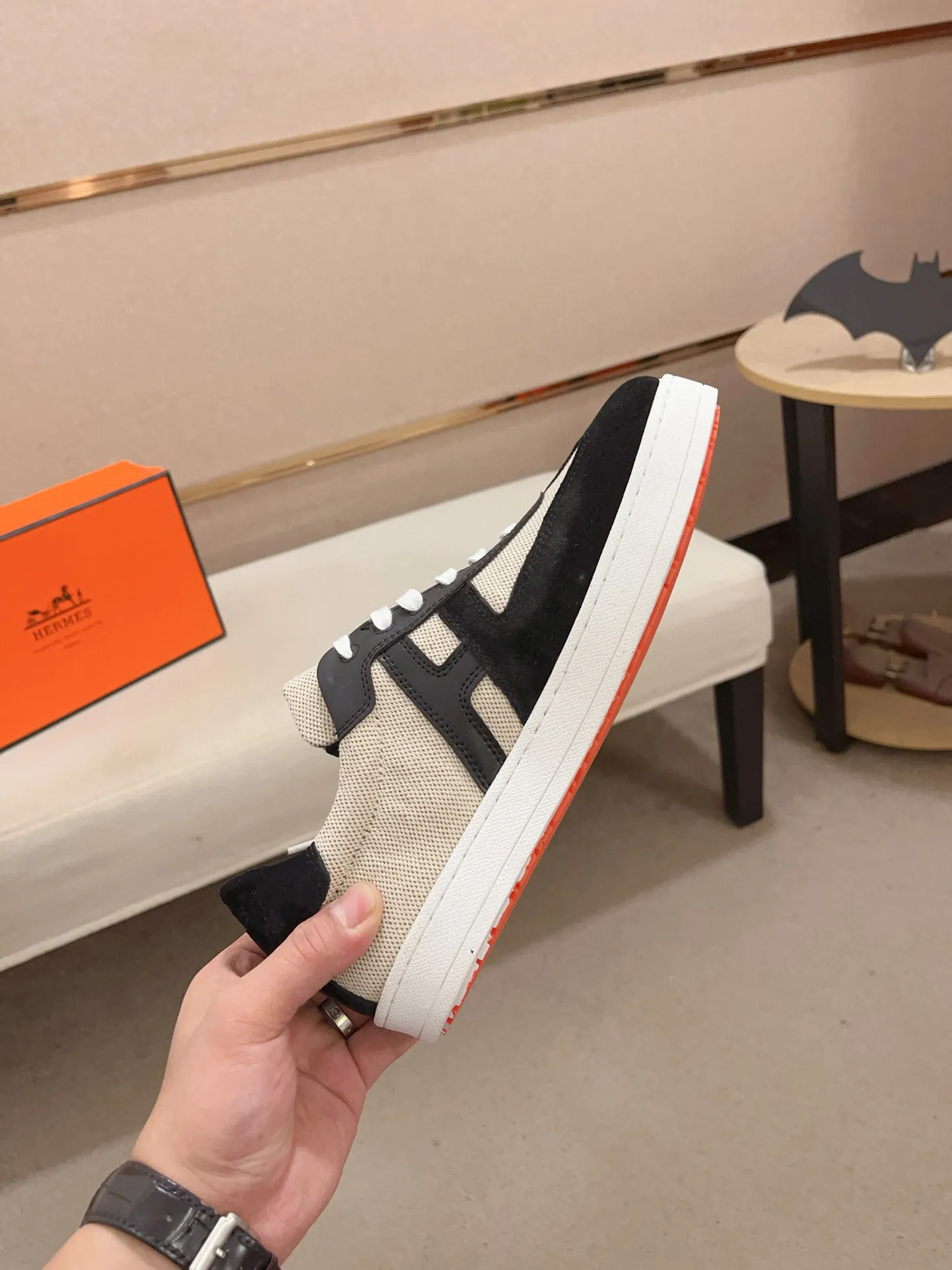 Men's clothing and shoes💰: 400💰《HERMES》【Classic Original Version】Hermès; Top 🔝 Purchasing Agency 🔍🔍Men's latest 🇺🇸 counter sales simultaneously, original ▲▲cowhide imported from Italy ▲▲Exquisite workmanship (Italian 🇮🇹Imported water-dyed 🐂cowhide lining) sole: original sole provided by the original factory, ⚠️exclusive double-layer activity·TPR·rubber·combined molded outsole; Code number: 38-44 (45/46 can be customized, non-refundable)